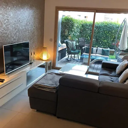 Apartment 78 M2 1 Terrasse Et Garage Aix-les-Bains